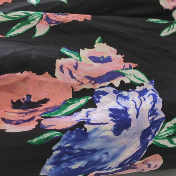 Yumi Kim Rush Hour Wrap Maxi Dress in Ivy Blossom - Picture 3 of 8